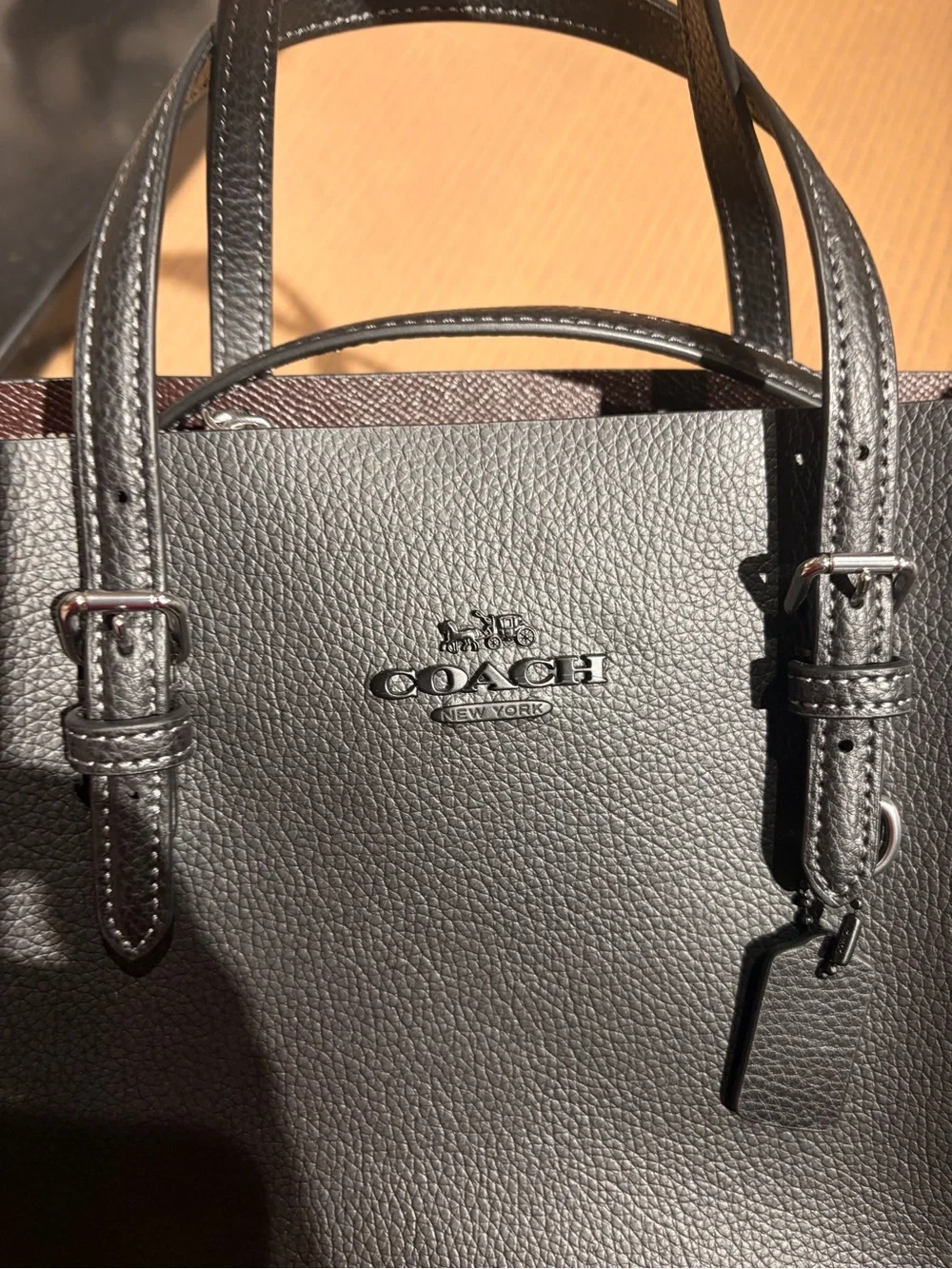 Coach Pebbled Leather Shoulder Tote with Removable Strap new( black/white/sig)